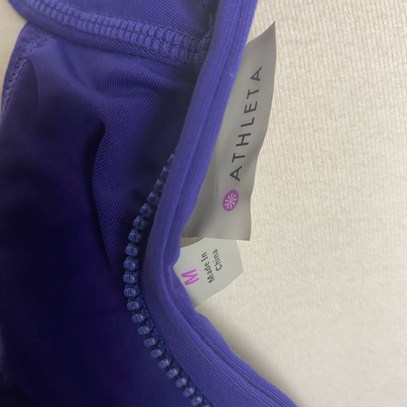 Athleta Size Medium Tank Top - Picture 3 of 6